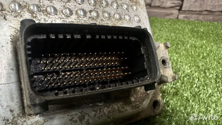 Блок управления двигателем Opel Astra H Z16XER