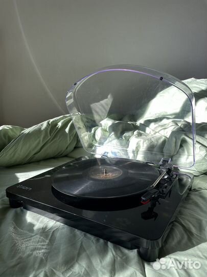 Виниловый проигрыватель ION Audio Classic LP