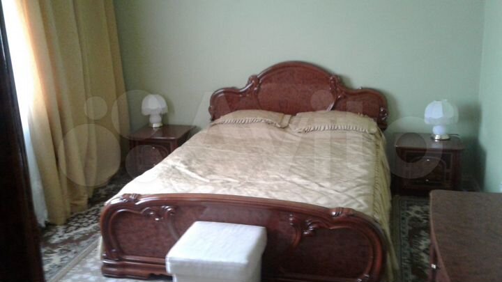 Коттедж 380 м² на участке 9 сот.