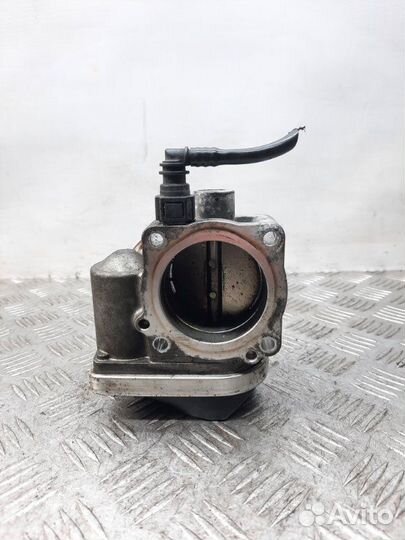 Дроссельная заслонка Renault Clio хэтчбэк 5 дв