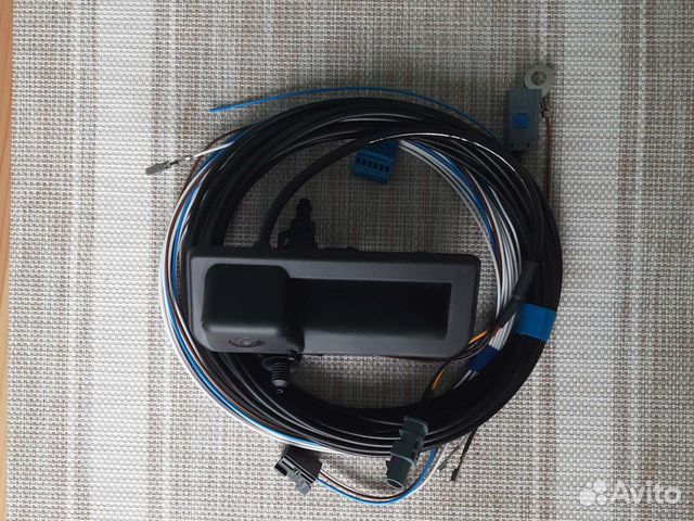 Камера заднего вида VW / Skoda / Audi с омывателем