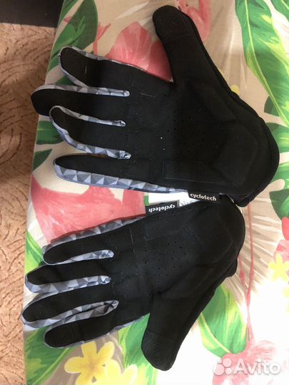 Перчатки для велосипеда