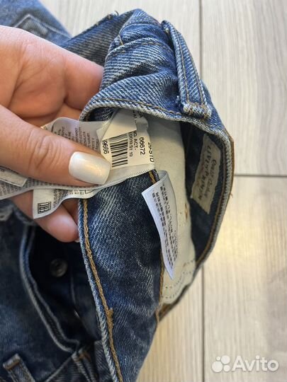 Женские джинсовые шорты Levi's