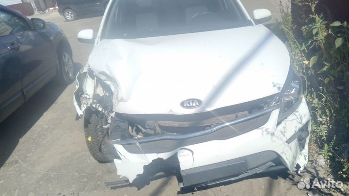 Kia Rio 1.6 AT, 2019, битый, 48 000 км