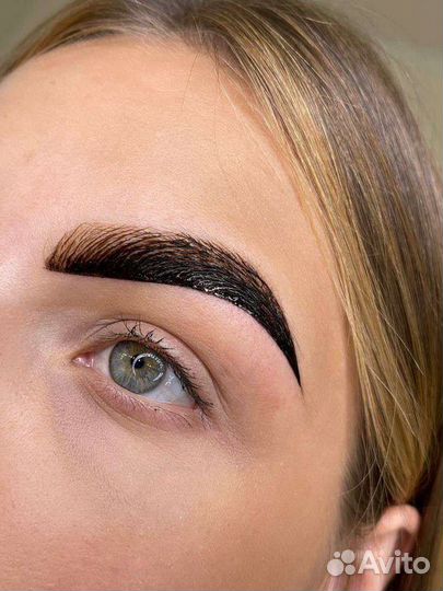 Коррекция, окрашивание бровей