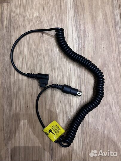 Для вспышки акк Quantum Turbo и кабель CP-E