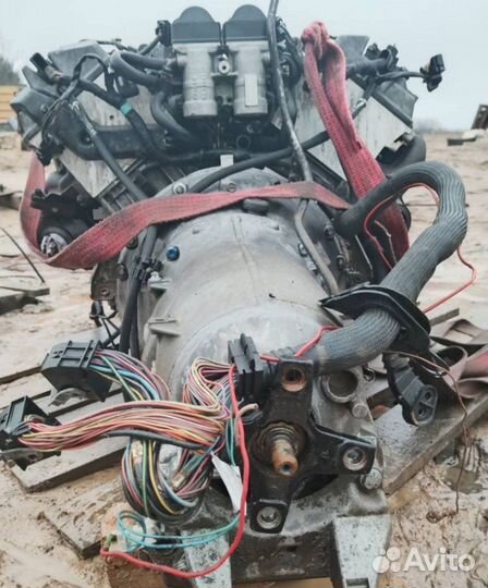 Двигатель mersedes V8 4.0