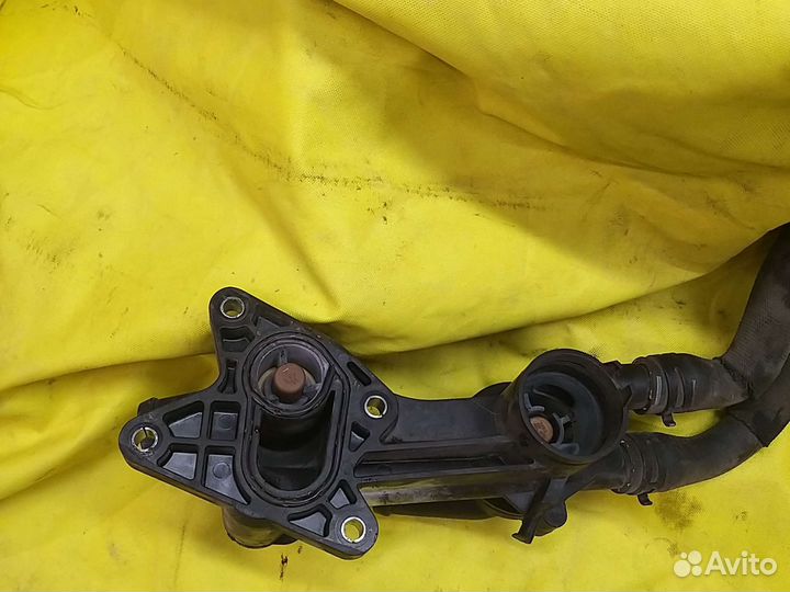 Корпус термостата Volkswagen Passat B7 2010-2015