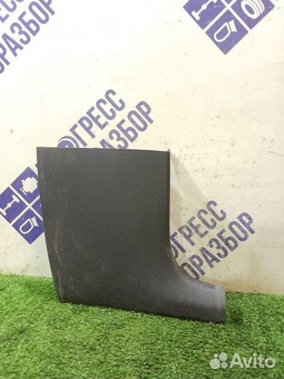 Накладка на порог передняя правая Volkswagen Polo