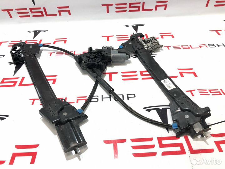 Стеклоподъемник задний левый Tesla Model S