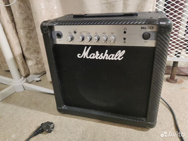 Комбоусилитель Marshall MG15CF