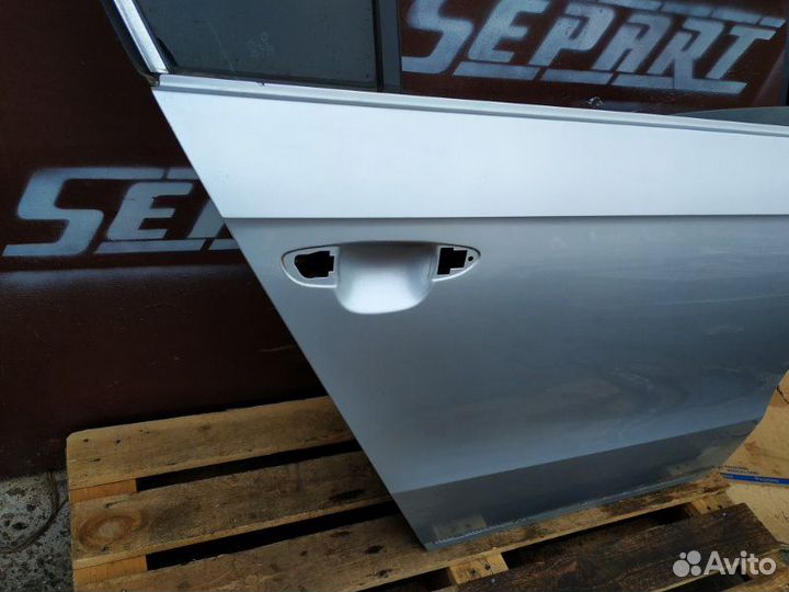 Дверь задняя правая Volkswagen Passat B7 1.4 caxa