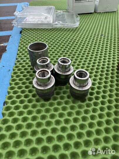 Секретки тойота 12 *1.5