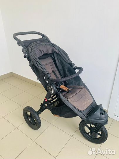 Прогулочная коляска Baby Jogger City Elite