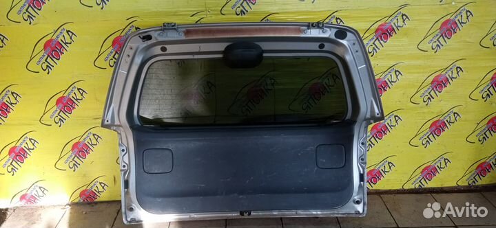 Дверь задняя nissan wingroad Y11 2 модель