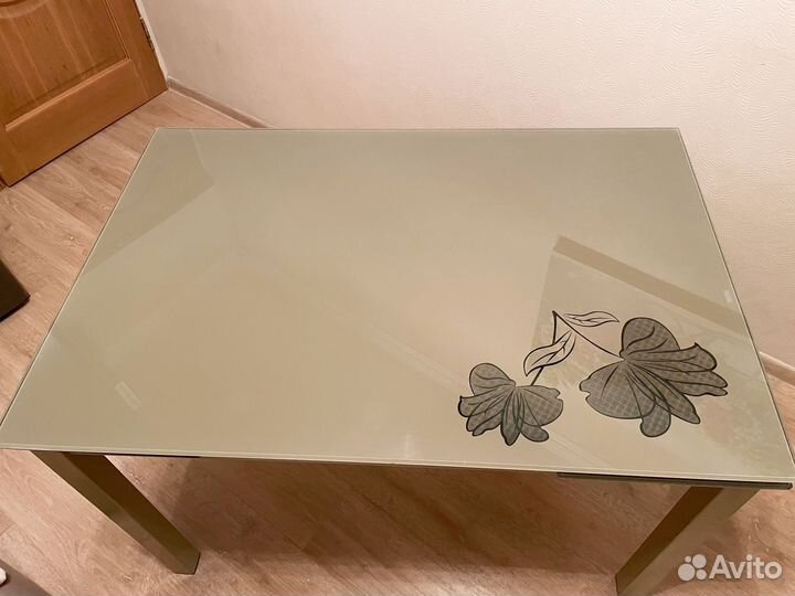 Стол обеденный 110*74 (стекло+металл)