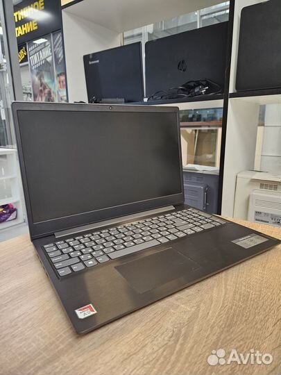 Ноутбук Lenovo