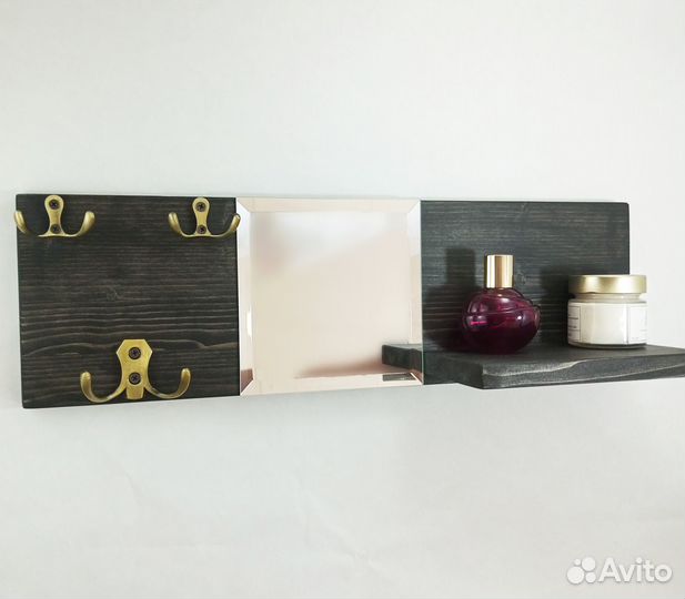 Полка ключница с зеркалом