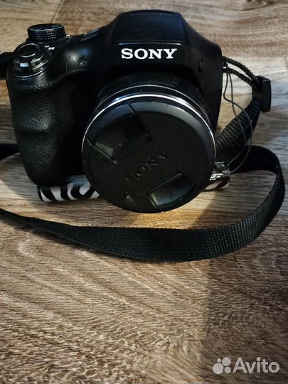 Цифровой фотоаппарат Sony cyber shot DSC H300