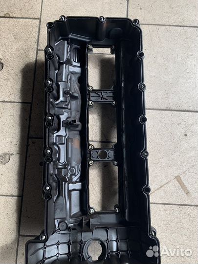 Клапанная крышка BMW X5 E70