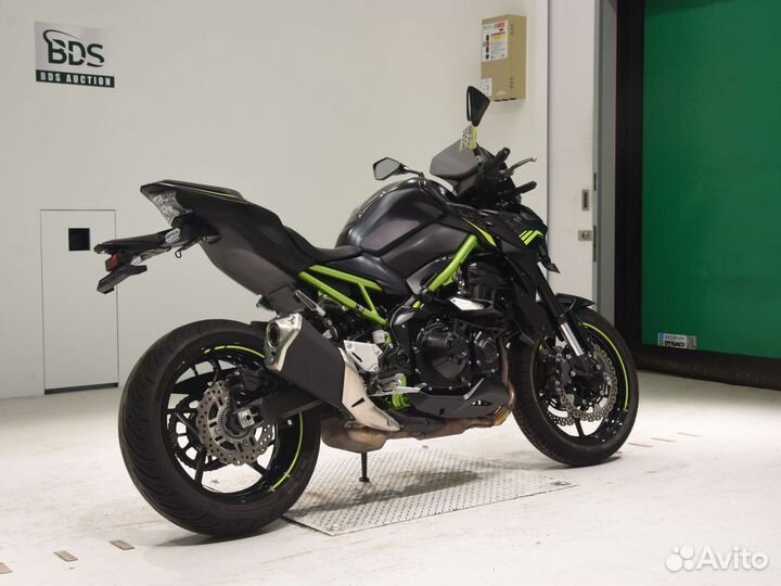 Kawasaki Z900-2 (2021)