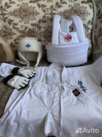 Кимоно и защита карате 130 б/у