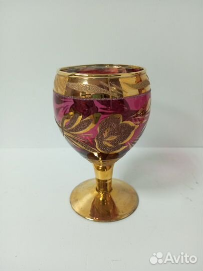 Кувшин с рюмками, гранатовое стекло позолота