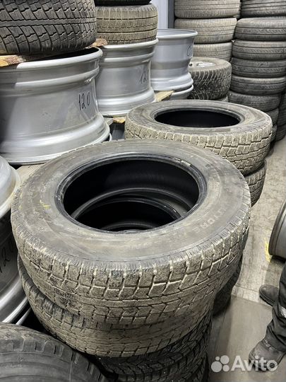 Viatti Vettore Inverno V-524 215/65 R16