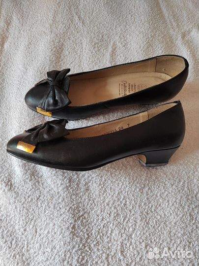 Туфли женские черные