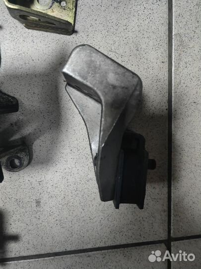 Подушка двигателя Yamaha vt700 venture