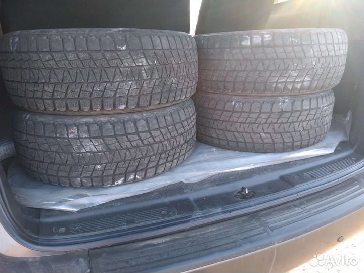 Bridgestone Blizzak DM-V1 225/55 R18