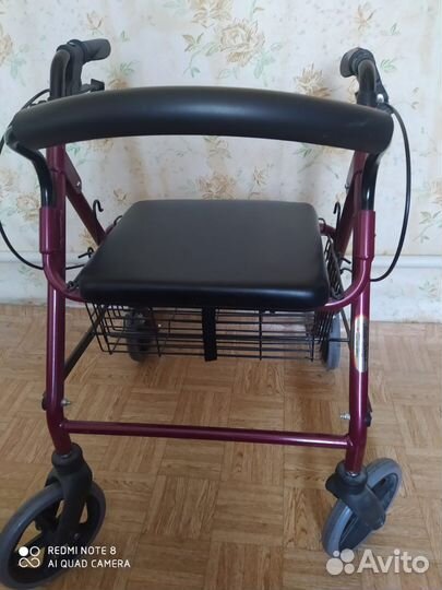 Ходунки б/у для взрослых на колесах