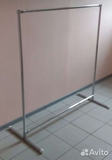 Вешалка для одежды новая