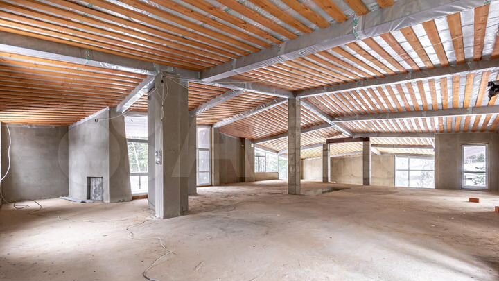 Дом 500 м² на участке 31 сот.