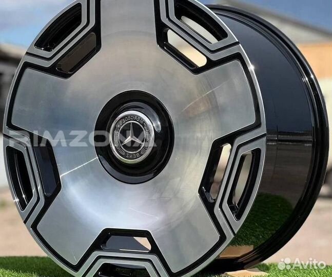 Кованый диск в стиле Mercedes R22 5x130