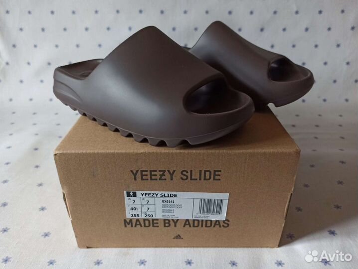 Yeezy slide soot 7us