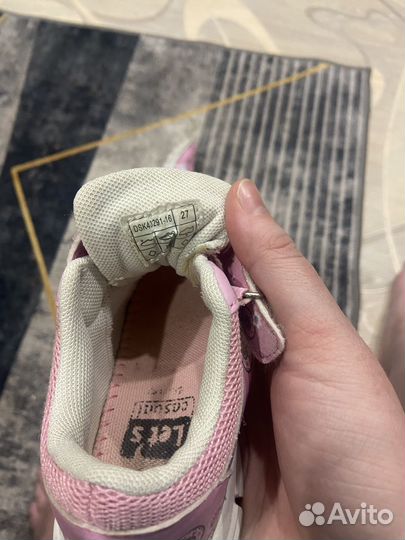Кроссовки для девочки 27 размер 2 пары