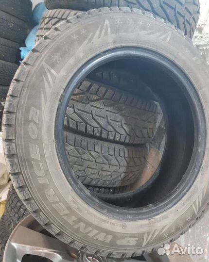 Dunlop SP Winter Ice 02 185/65 R15