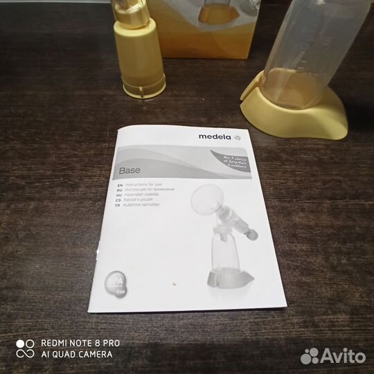 Новый Молокоотсос medela ручной, бутылочки