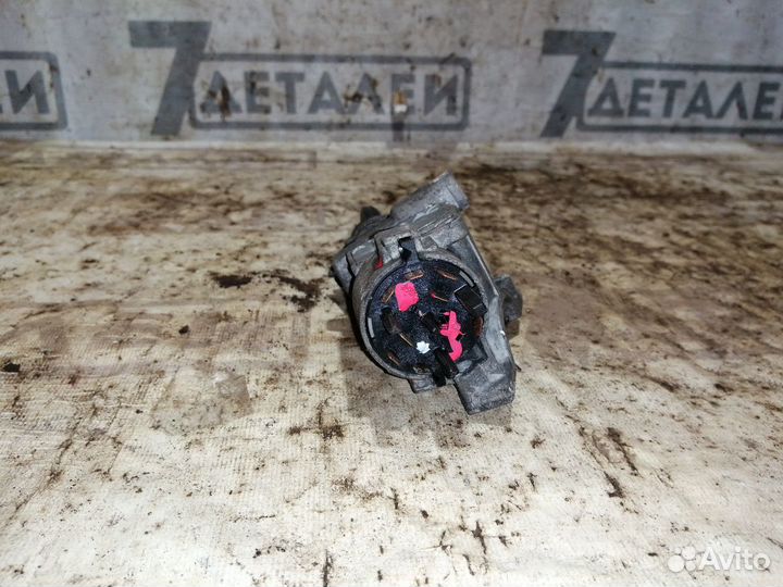 Замок зажигания Audi A6 C5 Седан