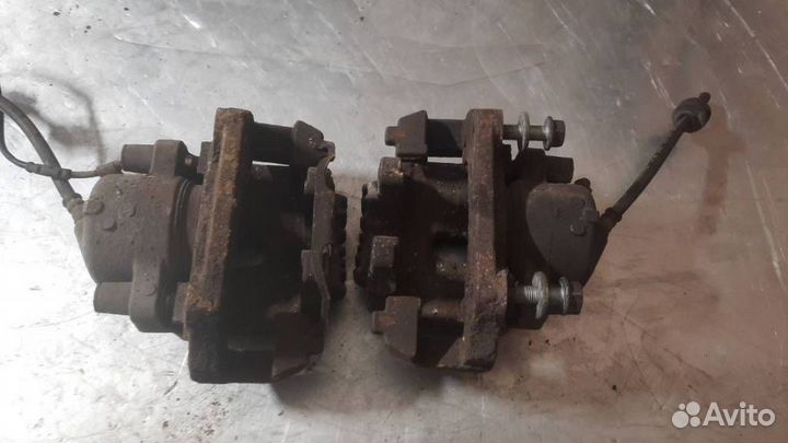 Суппорт тормозной передний BMW 3 E90/E91/E92/E93