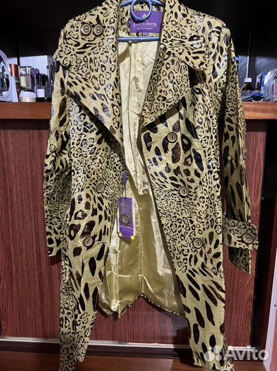 Плащи и куртка