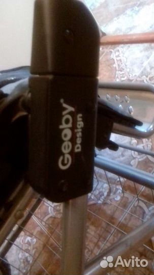 Коляска прогулочная