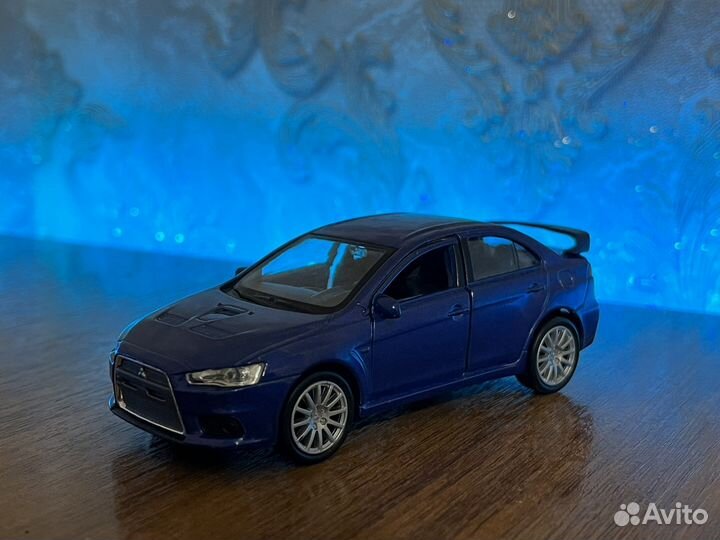 Модель автомобиля Mitsubishi Lancer Evo X