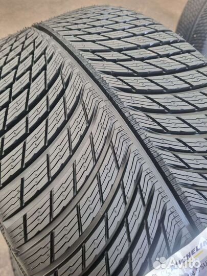 Michelin Pilot Alpin 5 SUV 325/40 R22 114V