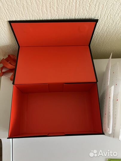 Подарочная коробка цум на магнитах