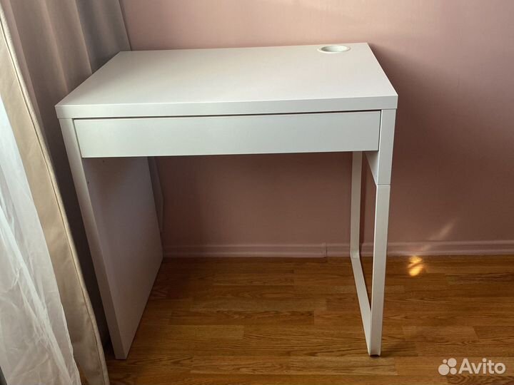 Письменный стол IKEA mikke микке белый