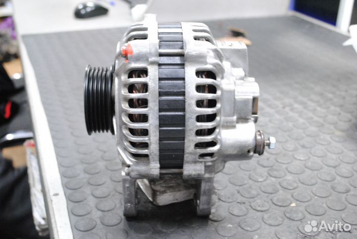 Генератор Mitsubishi Sigma, 3000 GT 3.0 б/у 90А