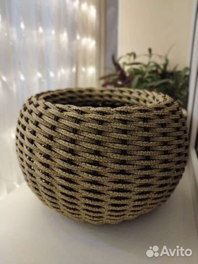 Кашпо горшок для цветов