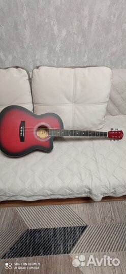 Акустическая гитара солиста
